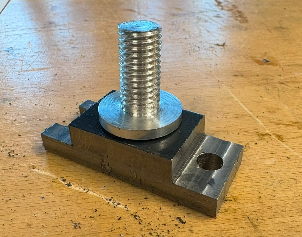 Machined threaded metal component